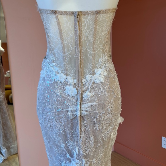 Berta Wedding Gown - Picture 6 of 8